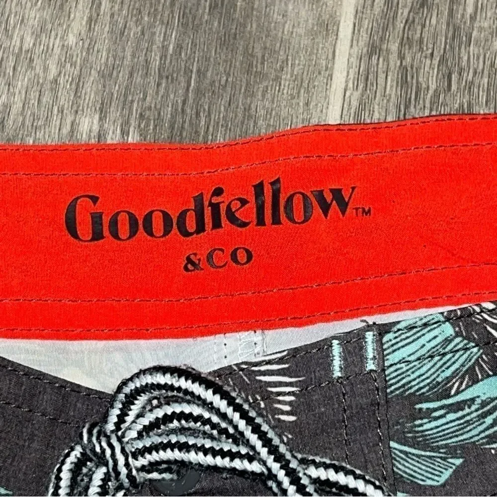 Men's Goodfellow & Co Blue & Grey Hawaiian Print Swimsuit